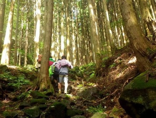いざ子持山！