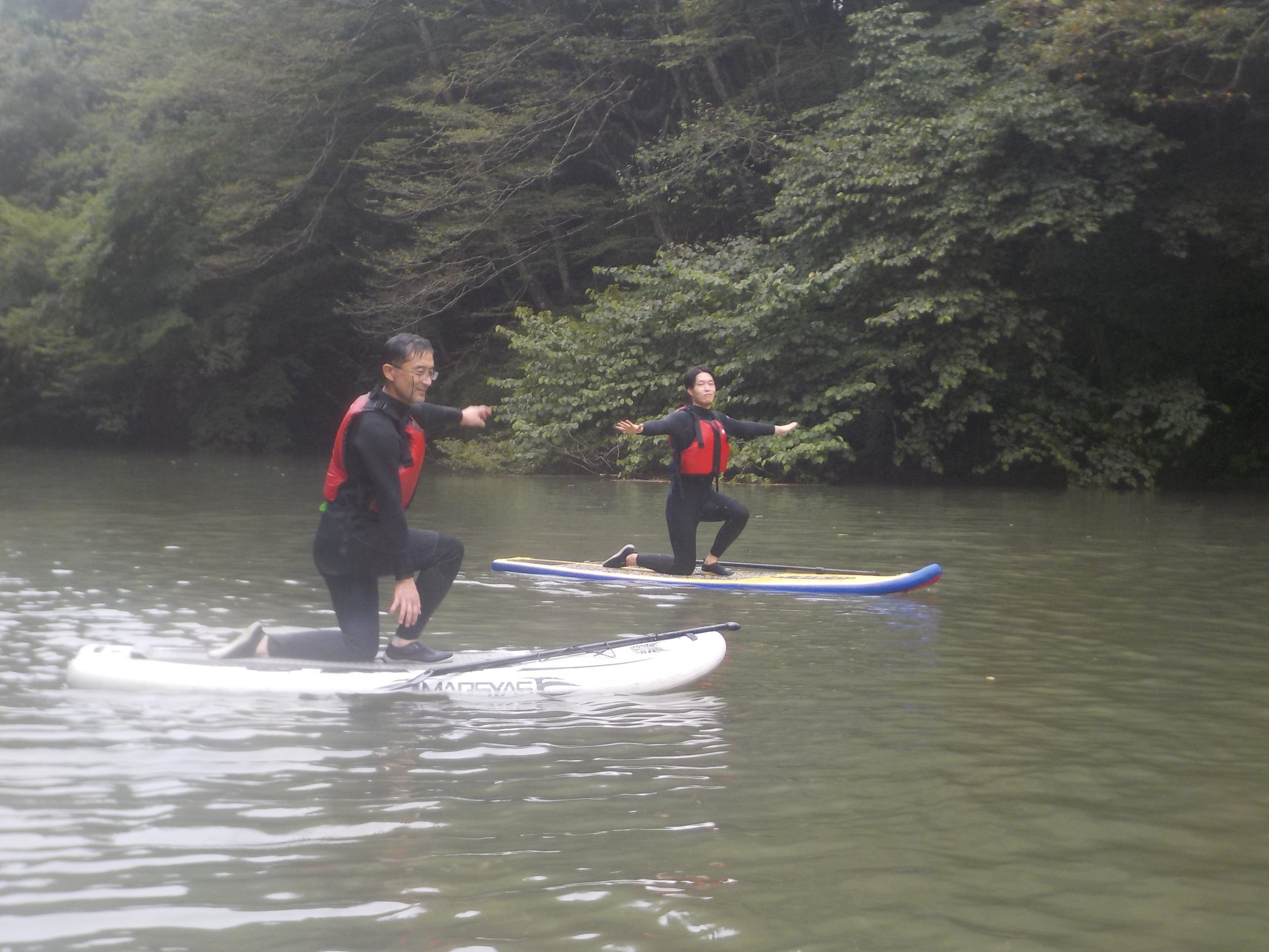 9 12am 四万湖supツアー ラフティングは関東 利根川のグリーンディスカバリー